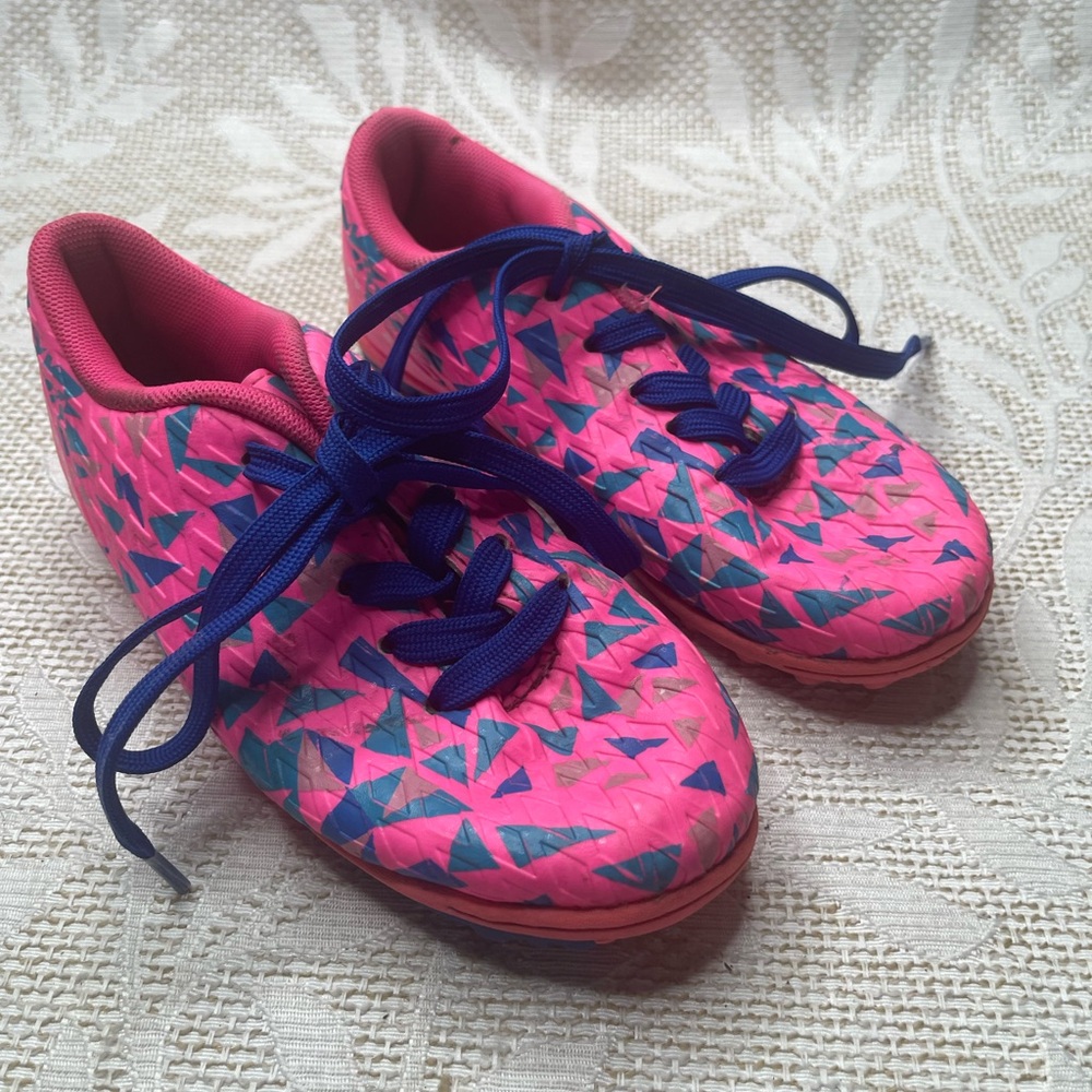 Dream Pairs Girls Kids Indoor Turf Soccer Shoes